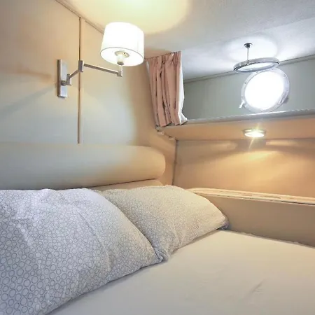 Johnny M Yacht Ta Xbiex