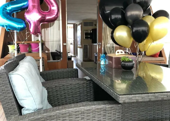 Johnny M Yacht 보트호텔 Ta Xbiex