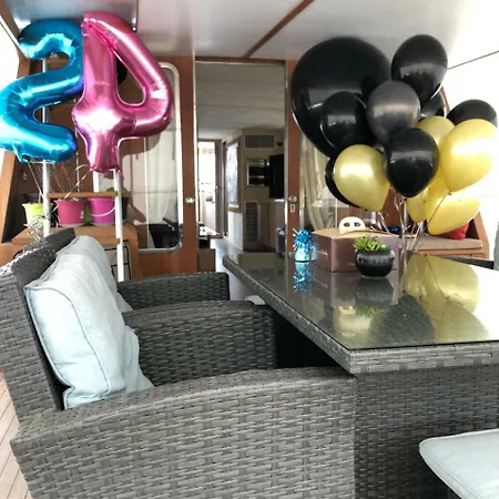 Johnny M Yacht Bateau-hôtel Ta Xbiex