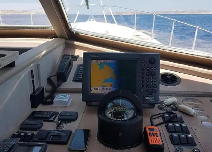 Johnny M Yacht Ta Xbiex